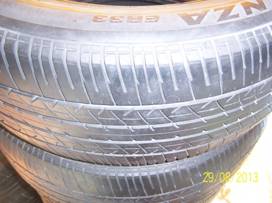 ยางขอบ 17   215 55 17  1 คู่