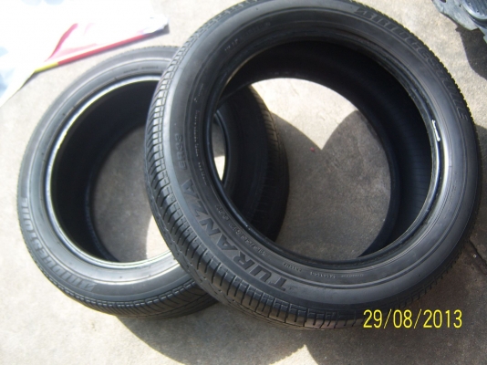 ยางขอบ 17   215 55 17  1 คู่