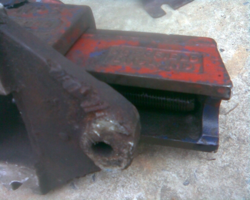 ปากกา record no 3แน่นนึบครับไม่มีคอน   โน 3 ครับ ของเรคคอดครับ สภาพทุกส่วนเดิมมีเชื่อมปากที่เดียวครับไม่มีแตกครับ เกลียวในดีครับราคานี้คุ้มครับหายากครับ โน 3