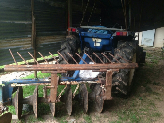 ***ขายแล้วครับขอบคุณ Truck2hand ขายรถไถ2เพลา ISEKI 435 turbo สภาพดี เครื่องดี  แขนดี ระบบไฮฯใช้งานปกติ พร้อมอุปกรณ์2ชิ้น ใบดัน กับผานพรวน7 ยางดี4เส้น สภาพพร้อมใช้ พร้อมลุยงาน ราคาต่อรองได้เด้อ พี่น้องครับ