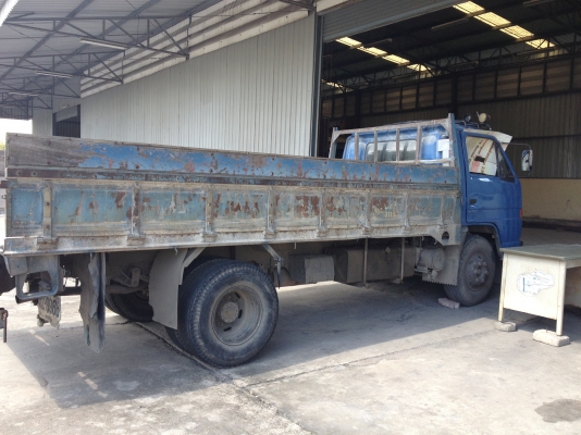 ขายด่วน ถูกมาก!!! รถบรรทุก 6 ล้อ ISUZU NPR 115 ยาว 4 เมตร *รถห้าง