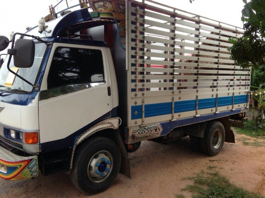 ขาย6ล้อสวยๆบิวด์มาใหม่ทั้งคัน เครื่องใหญ่จุใจ HINO KM วางเครื่องWO6E 160HP เครื่องฟิตไม่มีหลวมไม่มีเยิ้ม ช่วงล่างFหน้า-หลัง คัสซีสวยไม่ผุไม่ดาม กระบะเนียมคอกเกษตรสูงสภาพสวย หัวสวยบางภายในคอนโซลครบ เกียร์ใหญ่ ยาง8.25ดี6เส้น พร้อมใช้ พร้อมลุยงาน เอกสารลงเล่