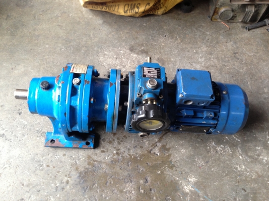 ขายมอเตอร์เกียร์ปรับรอบ ขนาด 0.5 HP. 380 V สภาพสวย ปรับรอบได้ 6-36 RPM พร้อมใช้งาน