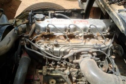 ขาย 6ล้อ ราคาเบาๆ HINO FC2W 120ซุปเปอร์เสี่ย ห้างแท้ปี39 กระจกไฟฟ้า เครื่องเดิมWO4D 120แรง ฟิตมาใหม่ แห้งดีแรง ช่วงล่างคัสซีดีเดิมๆใหญ่ๆไม่เรียวปลาย มีตำหนินิดหน่อย(โทรมาสอบถามครับ)คานหน้า-เฟืองท้ายเดิม กระบะ4.30ม.พื้นไม้คอกไม้สภาพดี หัวบางเดิม พ.ธรรมดา ย