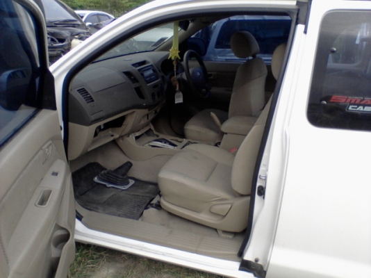 ขายด่วนหัวเก๋ง VIGO SMART CAB พร้อมอุปกรณ์ภายใน