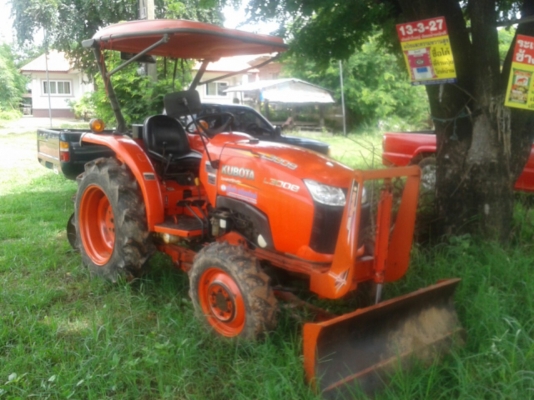 ขายรถไถ KUBOTA L3008