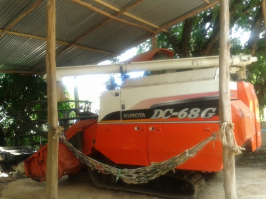 ขายรถเกี่ยวข้าว KUBOTA DC68G พร้อมเทนเลอร์