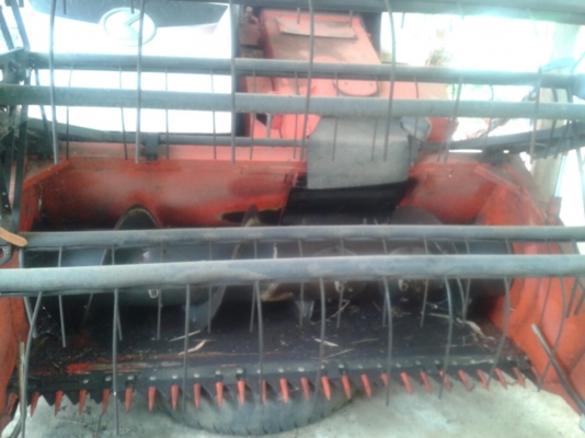 ขายรถเกี่ยวข้าว KUBOTA DC68G พร้อมเทนเลอร์