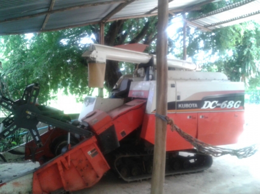 ขายรถเกี่ยวข้าว KUBOTA DC68G พร้อมเทนเลอร์
