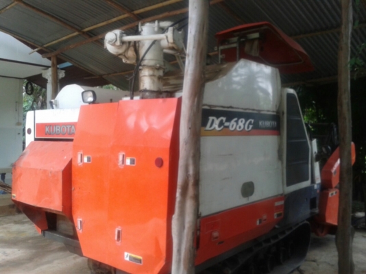 ขายรถเกี่ยวข้าว KUBOTA DC68G พร้อมเทนเลอร์