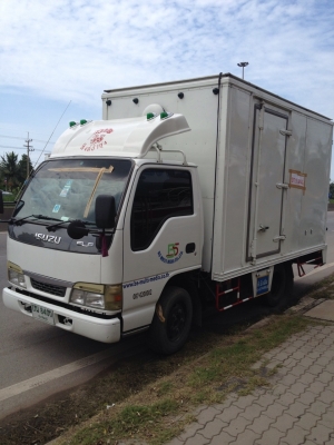 ขายรถ ISUZU 4 ล้อพร้อมตู้ คุ้มสุดๆค่ะ
