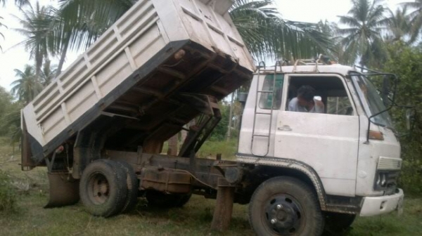 ISUZU SBR322 หกล้อดัมพ์พร้อมใช้