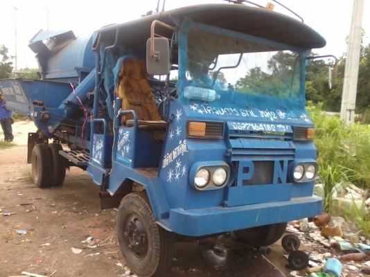 ขายด่วนรถนวดข้าว7ฟุตเกษตรพัตนา รถ6ล้อเครื่องhino6 สูบ