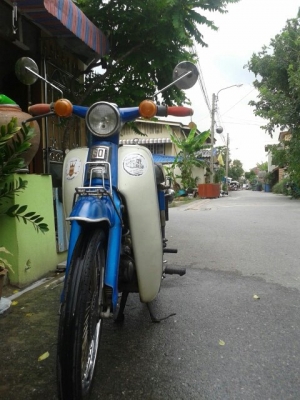 ขาย c90 ทะเบียนเต็มพร้อมโอน แห้งๆ เครื่องแฝง 4 เกียร์ อยู่แถว กรุงเทพ ดอนเมืองคับ ขาย c90 ทะเบียนเต็มพร้อมโอน แห้งๆ เครื่องแฝง 4 เกียร์ อยู่แถว กรุงเทพ ดอนเมืองคับ