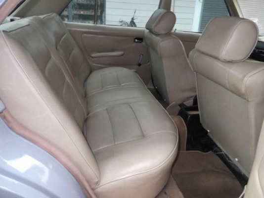 ลดราคาสุดท้ายBENZ สีเทาตุ่น เบนซ์ธนบุรี สีทำมาใหม่ทั้งคัน