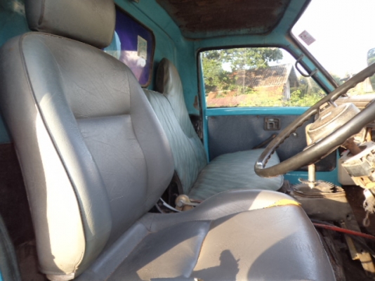 ขายรถ6ล้ออีซูซุKSดั้ม เครื่อง100แรงพวงมาลัยเพาเวอร์ สภาพพร้อมใช้งานคับ