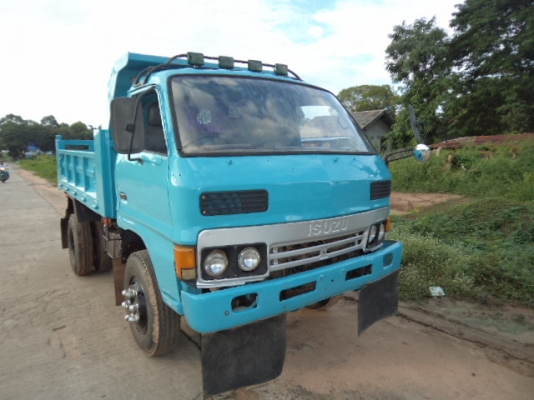 ขายรถ6ล้ออีซูซุKSดั้ม เครื่อง100แรงพวงมาลัยเพาเวอร์ สภาพพร้อมใช้งานคับ