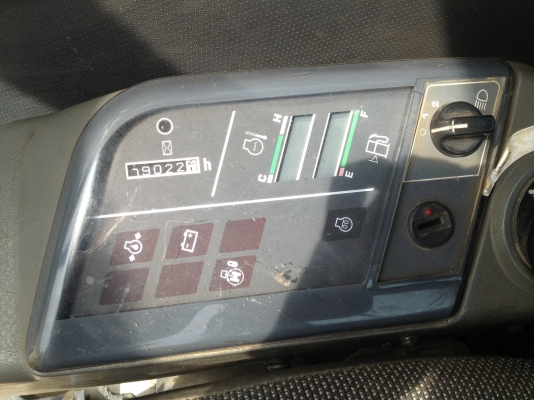 komatsu pc 138us-2 (คุณประเสริฐ 081-705-7734)