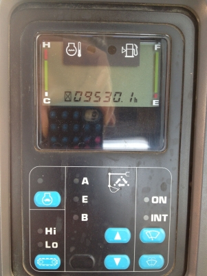 komatsu pc 138us-2EO (คุณประเสริฐ 081-705-7734)