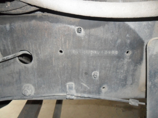 Hino Mega 260 แรง แก๊ส CNG 6 ถัง แม่ลูก อู่ สหะกิจ ปี 47-48 ยาง 90\%  คัสซีเลี้ยม พร้อมใช้