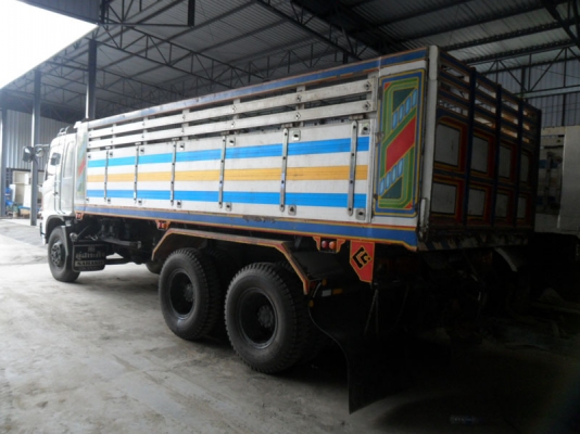 Hino Mega 260 แรง แก๊ส CNG 6 ถัง แม่ลูก อู่ สหะกิจ ปี 47-48 ยาง 90\%  คัสซีเลี้ยม พร้อมใช้