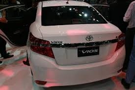 ต้องการขายดาวน์  NEW vios ปี2013 รุ่นใหม่ล่าสุด  สีขาว  เกียร์ ธรรมดารุ่น เจ