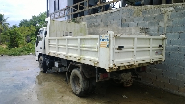 6ล้อดั้มNPR130แรง สวยมาก ใช้น้อย39000กม. รถออกห้างแท้เดิมๆทั้งคัน