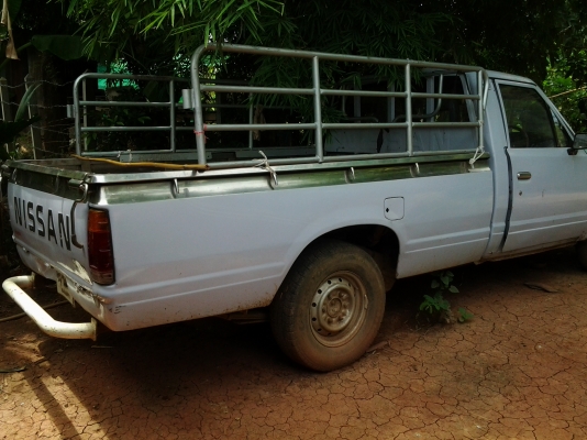 รถกระบะนิสสันโปร กระบะเลส(ลดเเล้ว    เหลือ   43000   บาท)