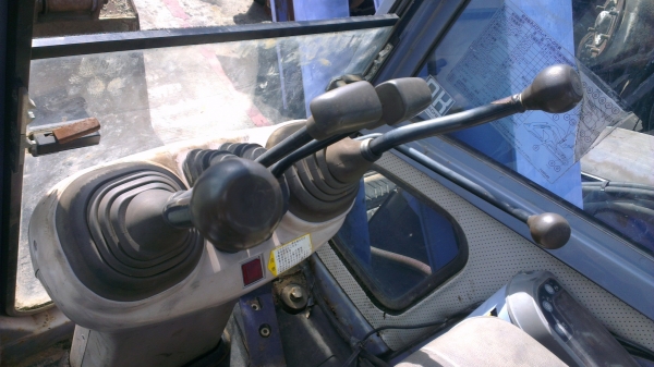 Hitachi EX55UR รถขุดสภาพสวย จากนอกแท้ๆนะ Hitachi EX55UR รถขุดสภาพสวย จากนอกแท้ๆนะ