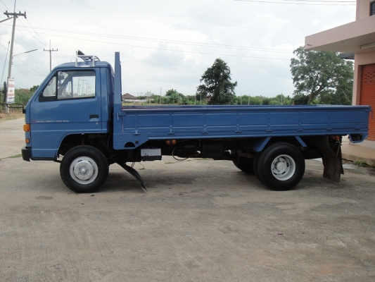 ขอบคุณทีมงาน Truck2Hand มากครับ ขาย ISUZU NPR เอฟหน้า - หลัง ยาว 4.30 เมตร ห้างแท้