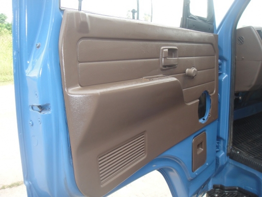 ขอบคุณทีมงาน Truck2Hand มากครับ ขาย ISUZU NPR เอฟหน้า - หลัง ยาว 4.30 เมตร ห้างแท้