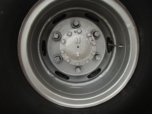 ขอบคุณทีมงาน Truck2Hand มากครับ ขาย ISUZU NPR เอฟหน้า - หลัง ยาว 4.30 เมตร ห้างแท้