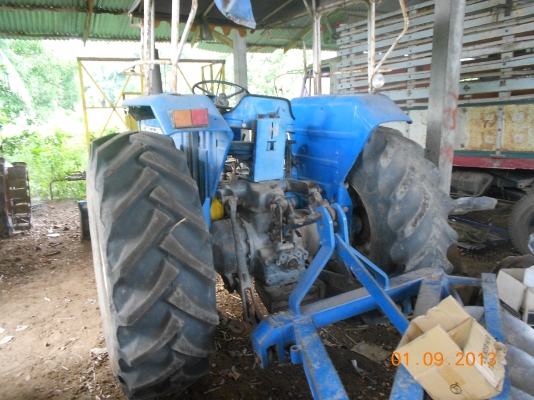 รถไถฟอร์ด6600 T 3 ราคาเบาๆ สภาพสวย พร้อมใช้งาน คอม้าใหญ่ มีผานดัน หน้า ผานหลัง เจ้าของขายเอง