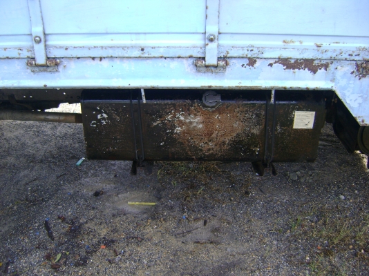 ขายรถ 6 ล้อ NKR เครื่อง4BE 110 แรง เครื่องดี คัชชีสวย  บางเดิมทั้งคัน