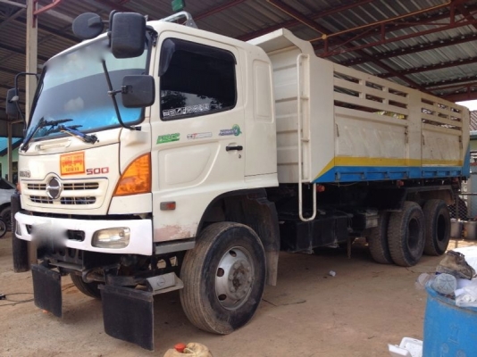 รถฮีโน่ 10 ล้อดั้ม 380 แรงม้า ปี 52  สนใจติดต่อ 081 - 6079515