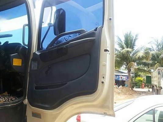 รถฮีโน่ 10 ล้อดั้ม 380 แรงม้า ปี 52  สนใจติดต่อ 081 - 6079515