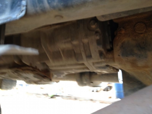 รถฮีโน่ 10 ล้อดั้ม 380 แรงม้า ปี 52  สนใจติดต่อ 081 - 6079515