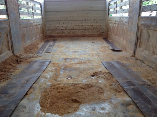 รถฮีโน่ 10 ล้อดั้ม 380 แรงม้า ปี 52  สนใจติดต่อ 081 - 6079515