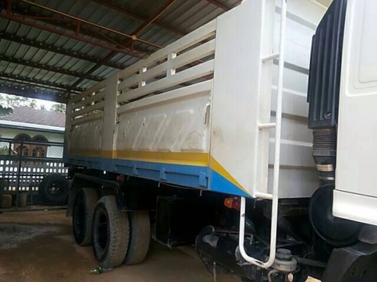 รถฮีโน่ 10 ล้อดั้ม 380 แรงม้า ปี 52  สนใจติดต่อ 081 - 6079515