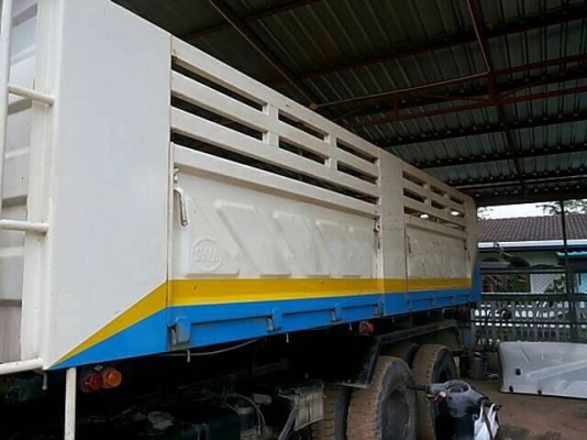 รถฮีโน่ 10 ล้อดั้ม 380 แรงม้า ปี 52  สนใจติดต่อ 081 - 6079515