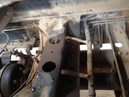 รถฮีโน่ 10 ล้อดั้ม 260 แรงม้า ปี 48 สนใจติดต่อ 081 - 6079515