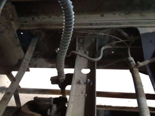 รถฮีโน่ 10 ล้อดั้ม 260 แรงม้า ปี 48 สนใจติดต่อ 081 - 6079515