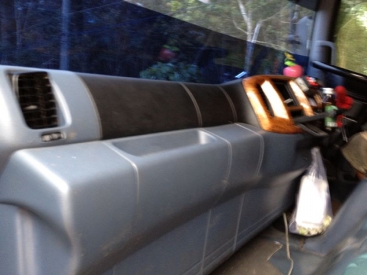 รถฮีโน่ 10 ล้อดั้ม 260 แรงม้า ปี 48 สนใจติดต่อ 081 - 6079515