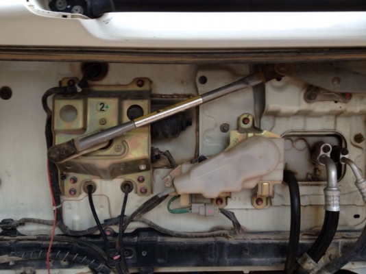 รถฮีโน่ 10 ล้อดั้ม 260 แรงม้า ปี 48 สนใจติดต่อ 081 - 6079515