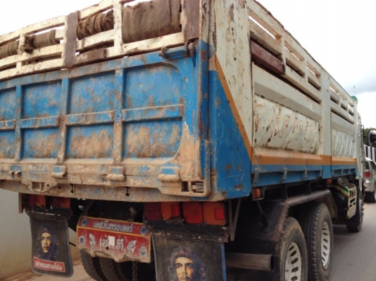 รถฮีโน่ 10 ล้อดั้ม 260 แรงม้า ปี 48 สนใจติดต่อ 081 - 6079515