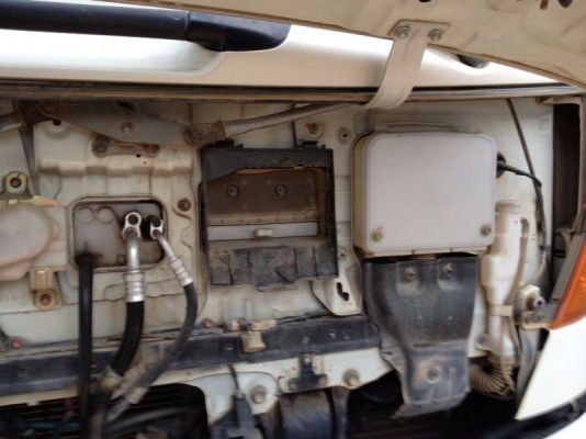 รถฮีโน่ 10 ล้อดั้ม 260 แรงม้า ปี 48 สนใจติดต่อ 081 - 6079515