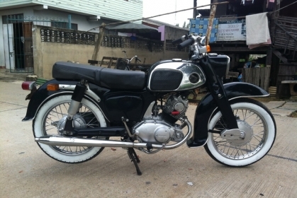 Re: ขาย c92 สวยๆ 44500 มีเล่ม มีเอกสาร สตาร์ทมือได้ เครื่องดีมากๆ ของเดิมเยอะ ขายถูกๆ  สีสวย 0918759329