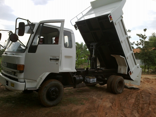 isuzu  Rocky