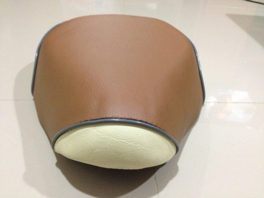 ขายเบาะขนมปังงานหนาๆ ใส่ honda C ถังเเยก ราคา 550 บาทพร้อมส่งครับ