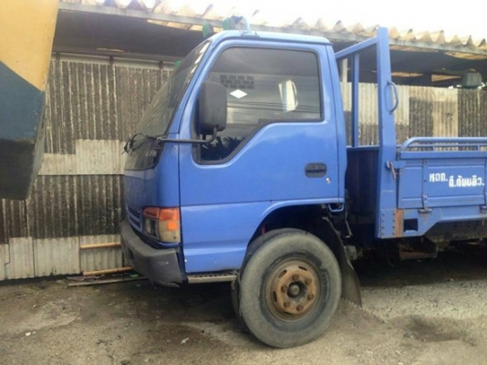 ขายรถบรรทุก6ล้อ อีซูซุ NQR ออกป้ายแดง รถประมาณ9-10ปี 140แรงม้า ยาว5.5ม เปิดข้าง ขายรถบรรทุก6ล้อ อีซูซุ NQR ออกป้ายแดง รถประมาณ9-10ปี 140แรงม้า ยาว5.5ม เปิดข้าง